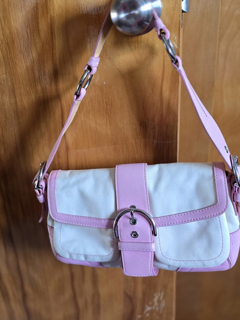 COACH  Hampton Soho Y2K Cream and Pink Leather Shoulder Bag with Flap and Buckle - Picture 2 of 13